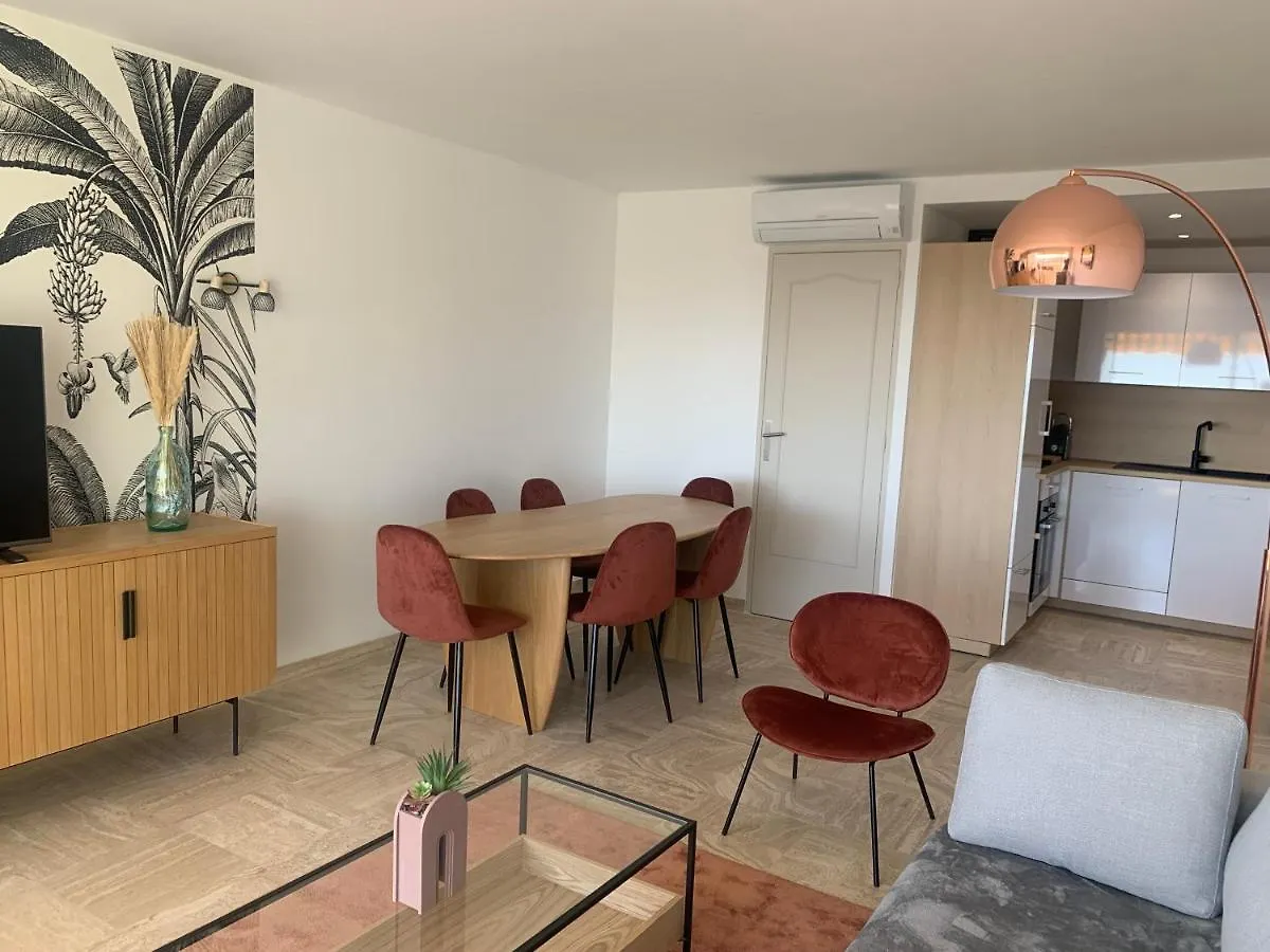 Cannes Vue Mer Apartment