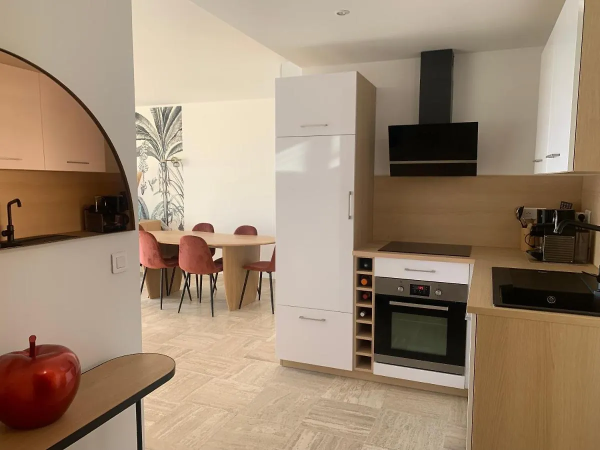Cannes Vue Mer Apartment