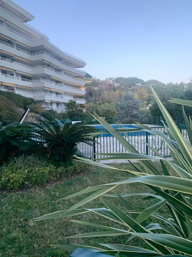 Cannes Vue Mer Apartment